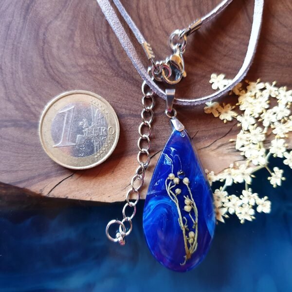 Blue pendant from resin